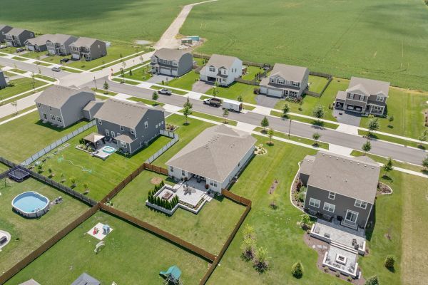 Huntley, Illinois, 60142, United States, 4 Bedrooms Bedrooms, ,2 BathroomsBathrooms,Residential,For Sale,1975565