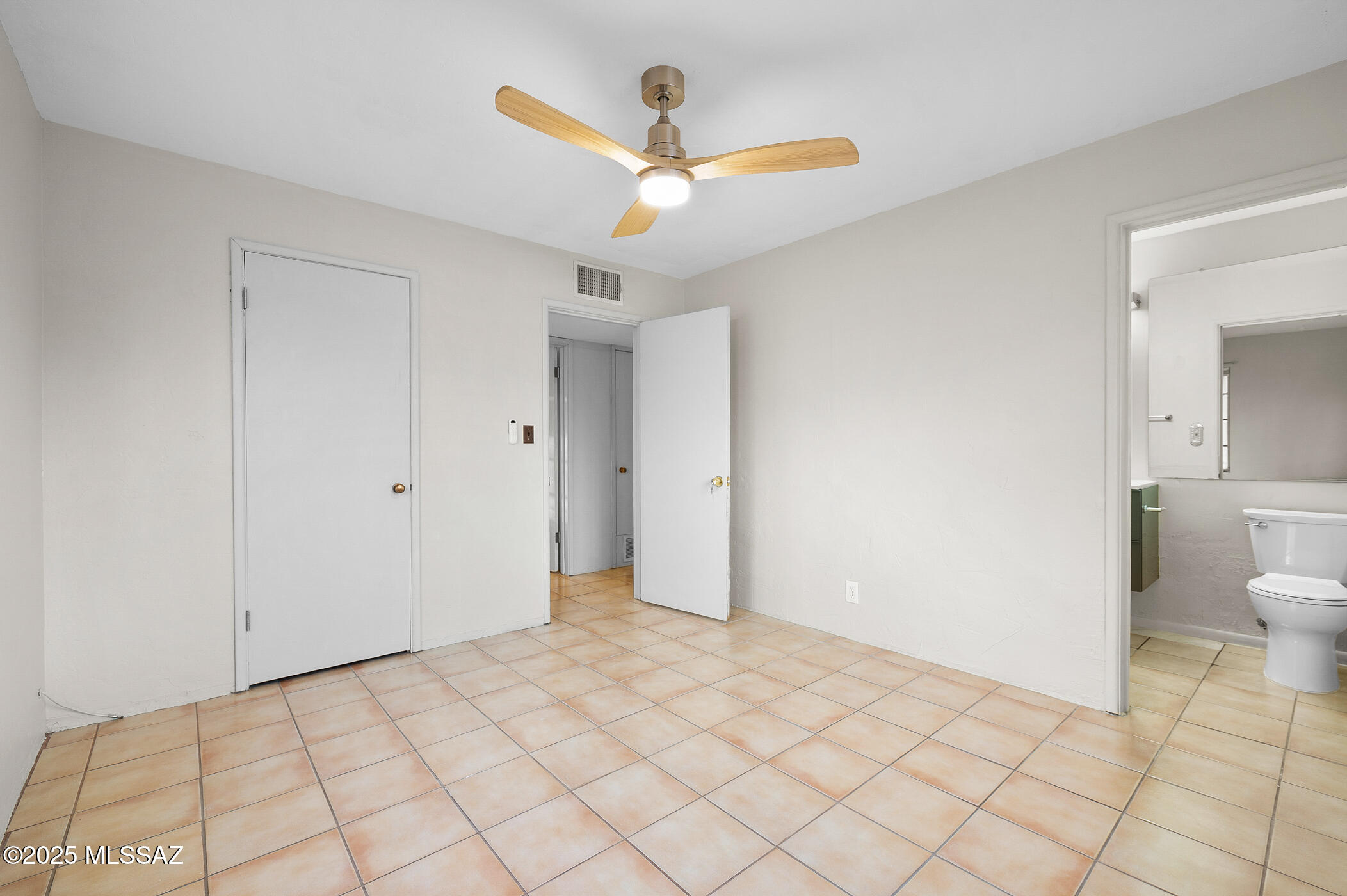 Tucson, Arizona, 85716, United States, 4 Bedrooms Bedrooms, ,4 BathroomsBathrooms,Residential,For Sale,1994782