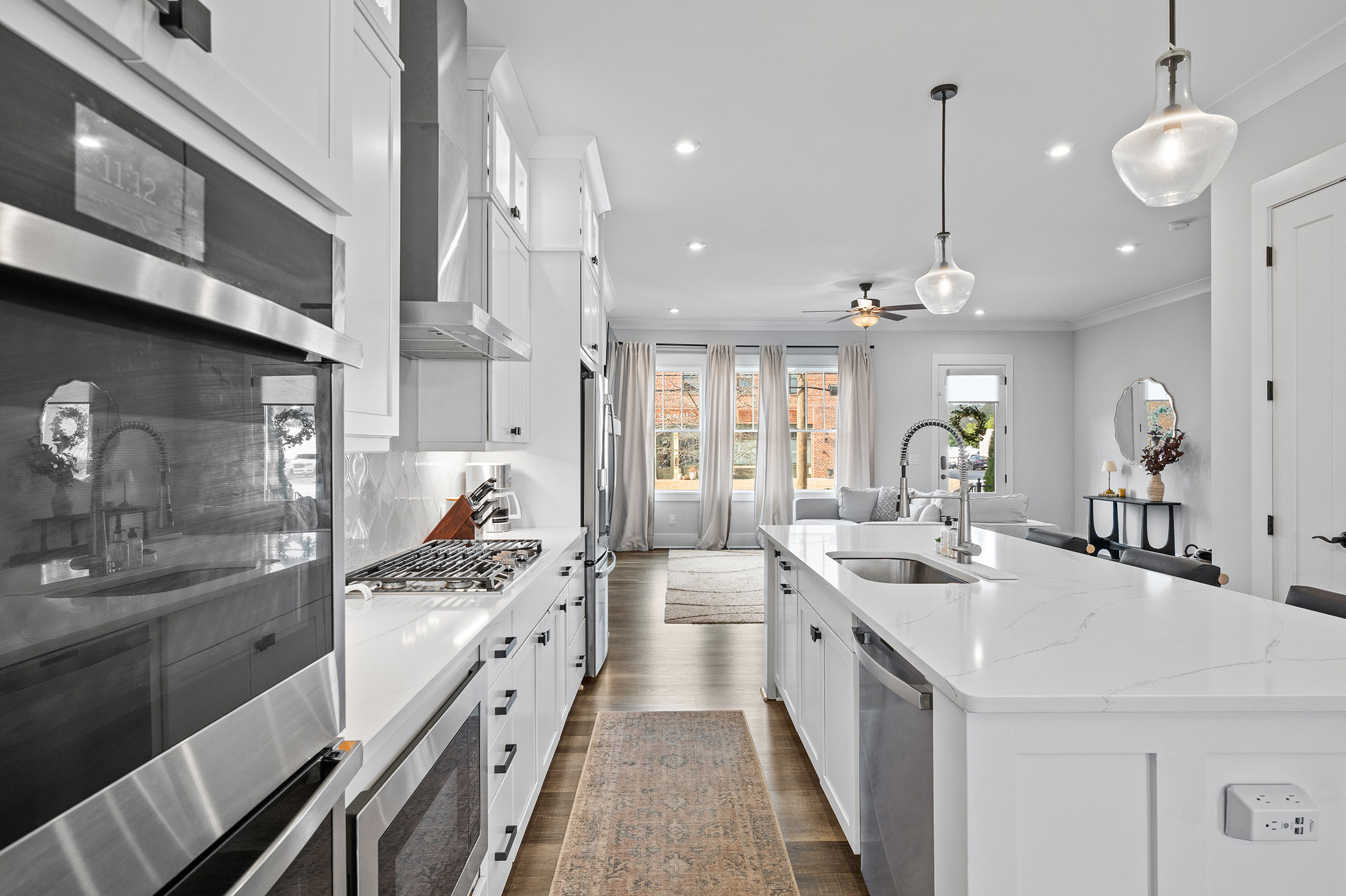  Three Bedroom Roswell Townhome Blends Comfort, Convenience and Style - 物件實景