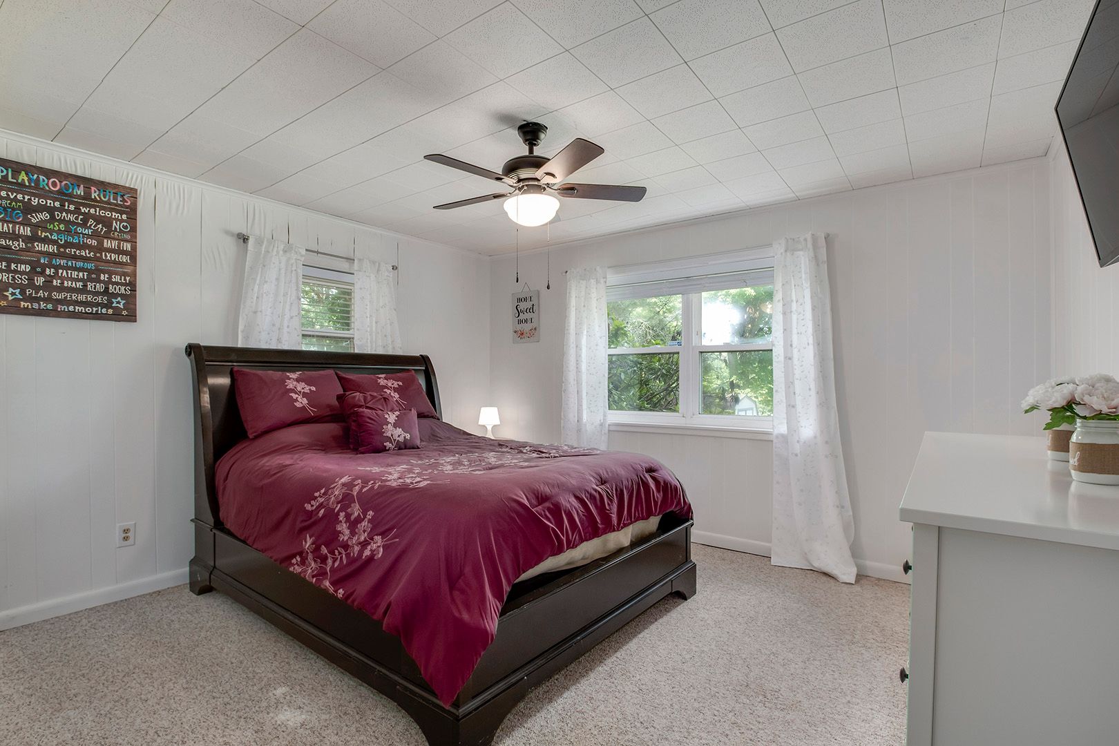 Harriman, Tennessee, 37748, United States, 3 Bedrooms Bedrooms, ,3 BathroomsBathrooms,Residential,For Sale,2011405