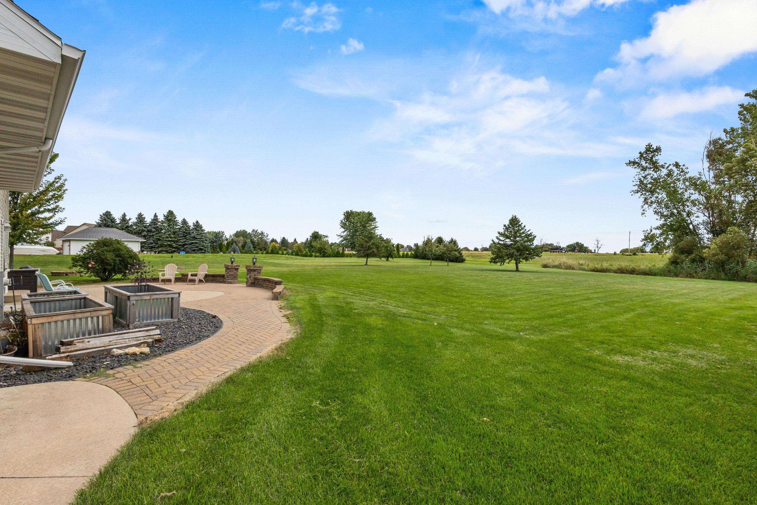 Neenah, Wisconsin, 54956, United States, 4 Bedrooms Bedrooms, ,4 BathroomsBathrooms,Residential,For Sale,1930712