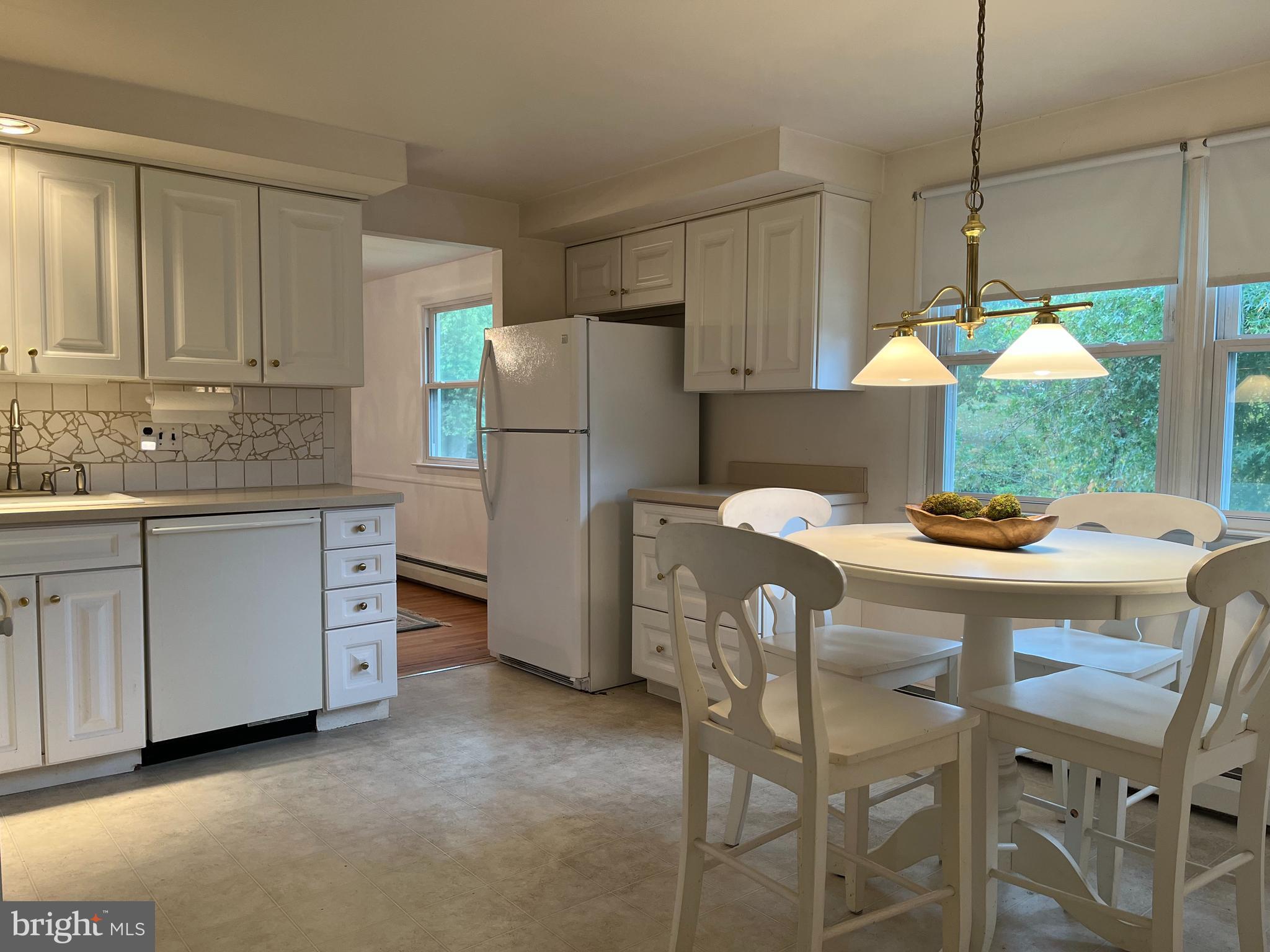 Southampton, Pennsylvania, 18966, United States, 4 Bedrooms Bedrooms, ,Residential,For Sale,1990215