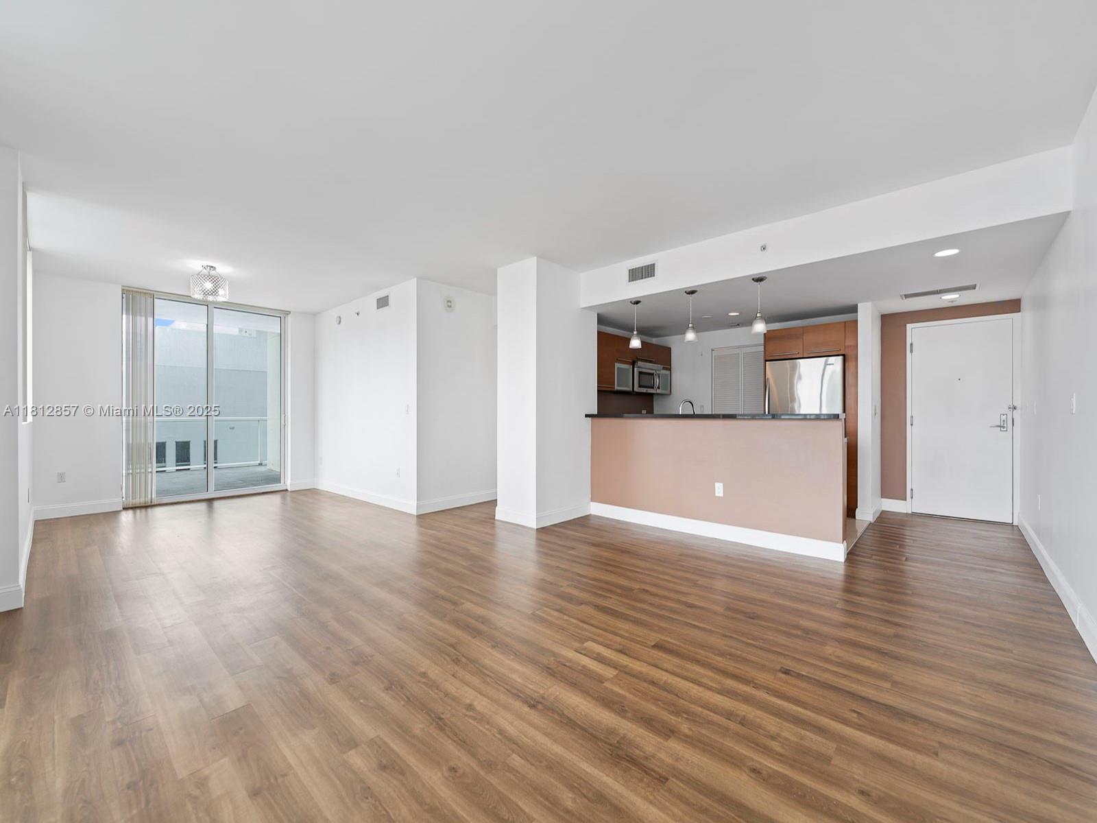 Miami, Florida, 33132, United States, 2 Bedrooms Bedrooms, ,2 BathroomsBathrooms,Residential,For Sale,1838941