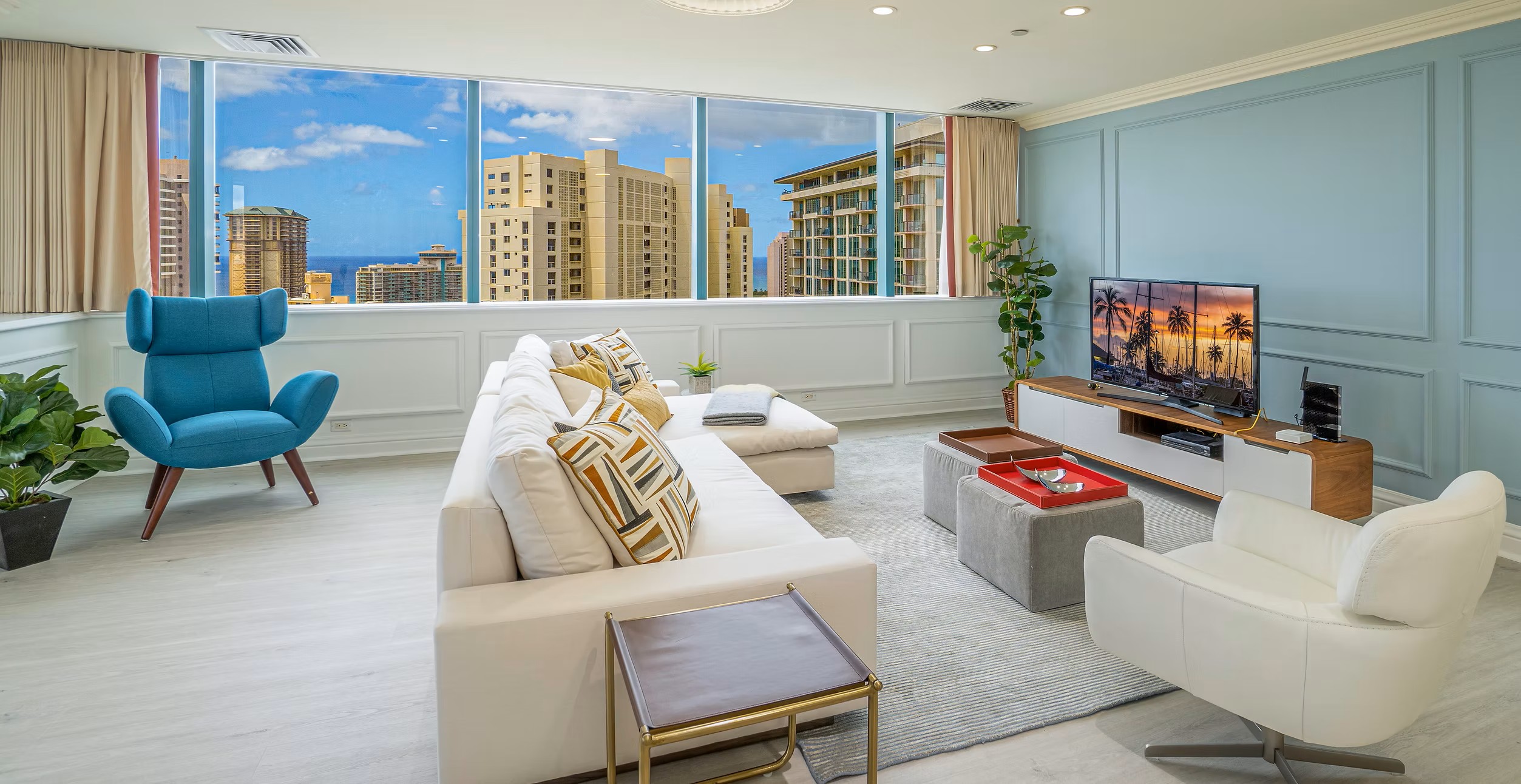 Honolulu, Hawaii, 96815, United States, 3 Bedrooms Bedrooms, ,3 BathroomsBathrooms,Residential,For Sale,1983935