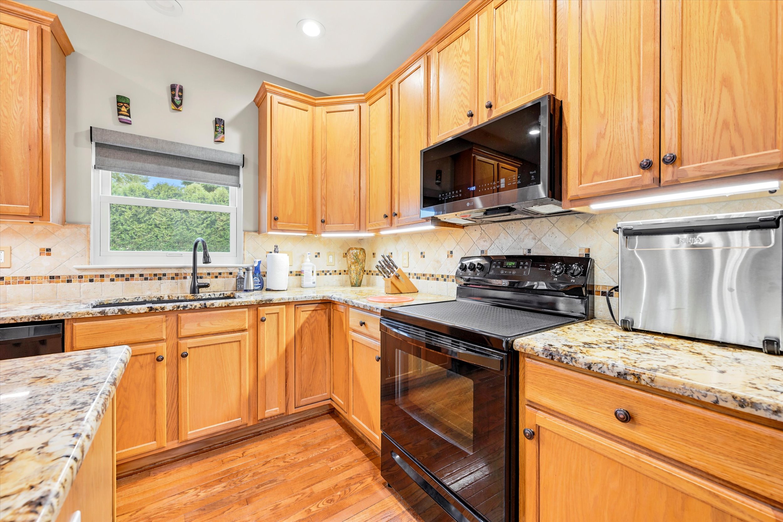 Oxford, Pennsylvania, 19363, United States, 4 Bedrooms Bedrooms, ,3 BathroomsBathrooms,Residential,For Sale,2049212