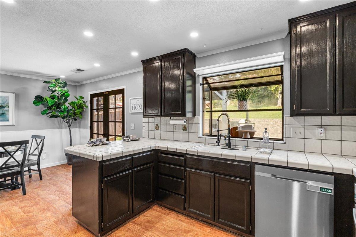 Oakdale, California, 95361, United States, 3 Bedrooms Bedrooms, ,3 BathroomsBathrooms,Residential,For Sale,1923997