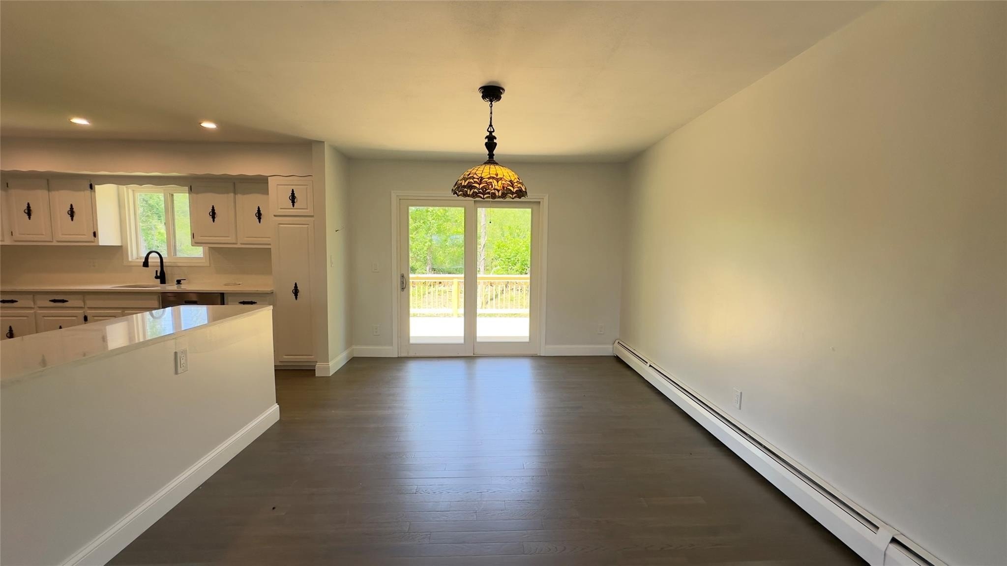 Kingston, New York, 12401, United States, 3 Bedrooms Bedrooms, ,2 BathroomsBathrooms,Residential,For Sale,1944952