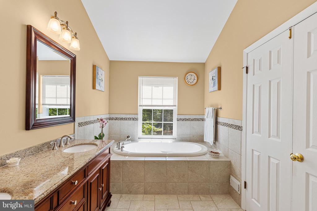 Plainsboro, New Jersey, 08536, United States, 4 Bedrooms Bedrooms, ,3 BathroomsBathrooms,Residential,For Sale,1922376