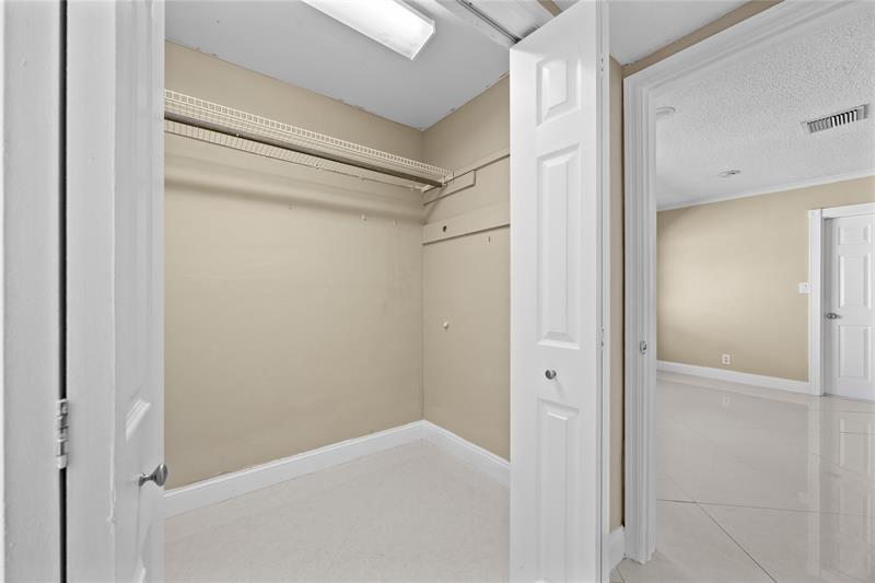 Oakland Park, Florida, 33309, United States, 3 Bedrooms Bedrooms, ,2 BathroomsBathrooms,Residential,For Sale,1916888