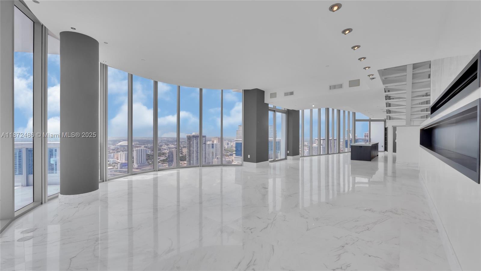 Miami, Florida, 33131, United States, 3 Bedrooms Bedrooms, ,6 BathroomsBathrooms,Residential,For Sale,1938833