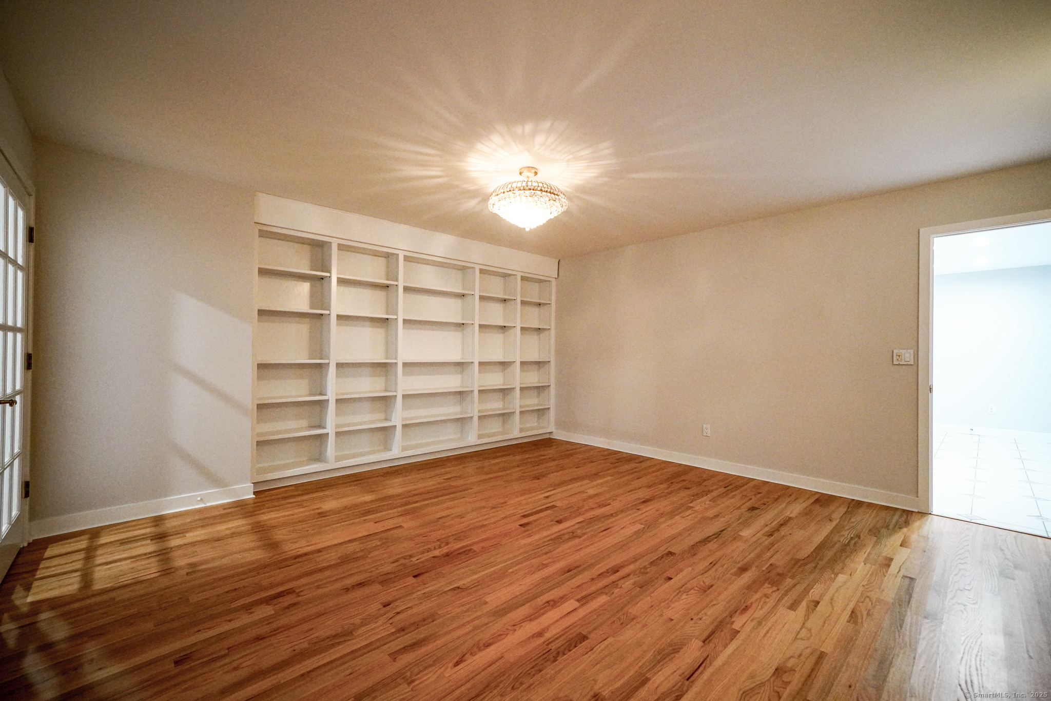 Glastonbury, Connecticut, 06033, United States, 5 Bedrooms Bedrooms, ,4 BathroomsBathrooms,Residential,For Sale,1902715