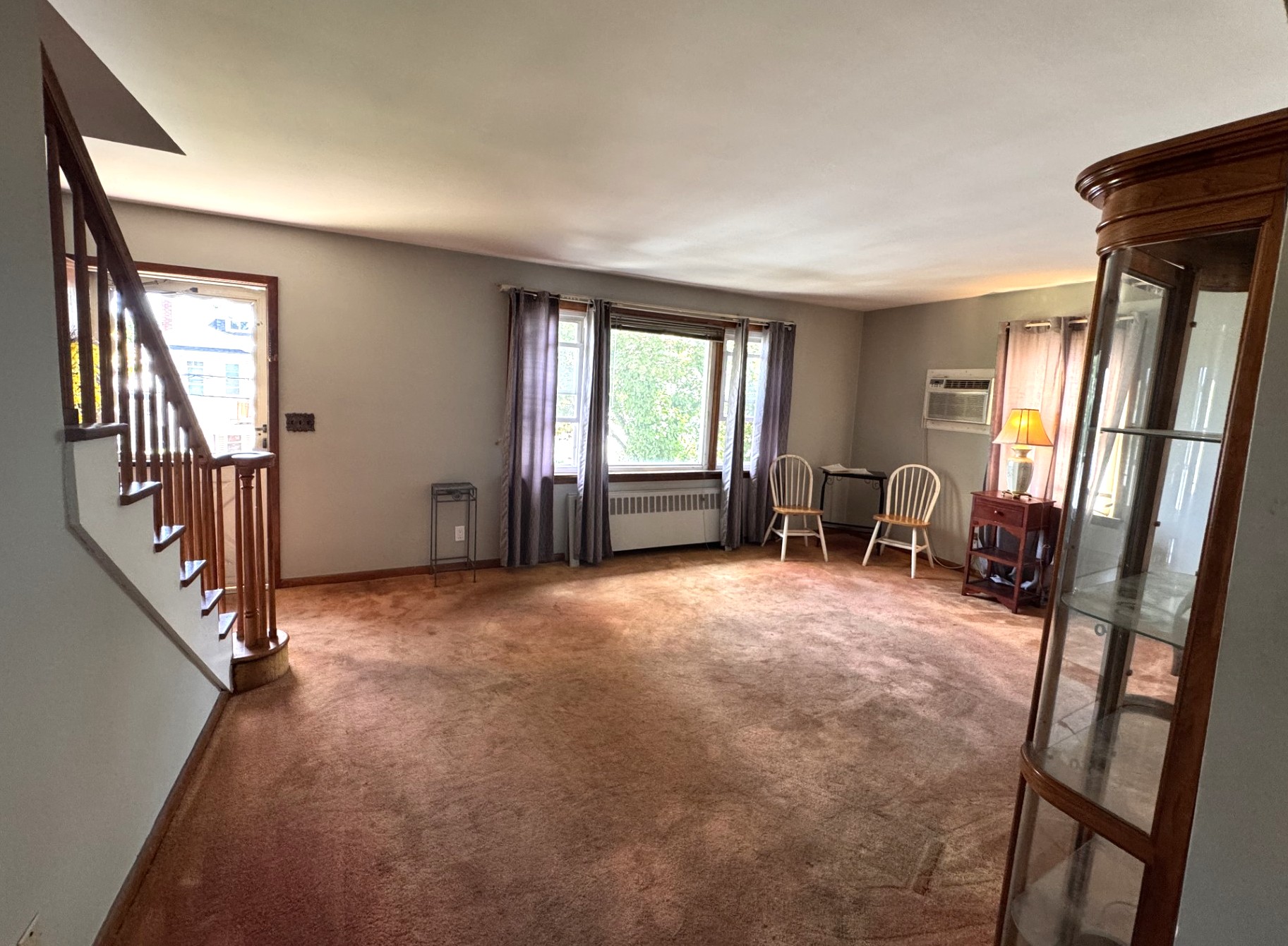 Yonkers, New York, 10703, United States, 3 Bedrooms Bedrooms, ,2 BathroomsBathrooms,Residential,For Sale,1942692