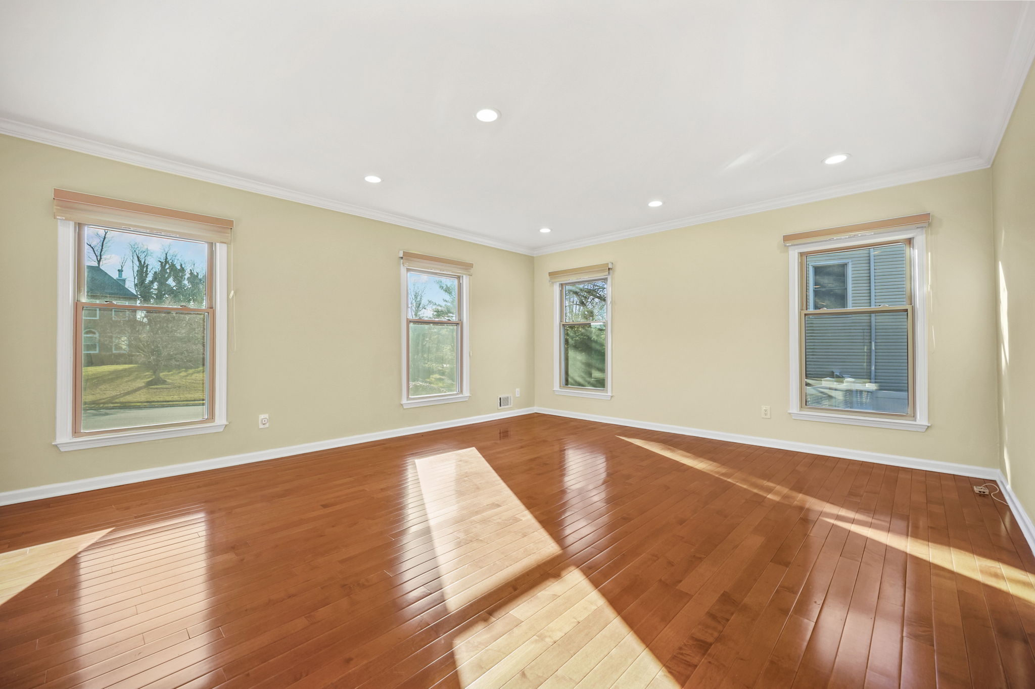  27 Meadow Lane - 物件實景