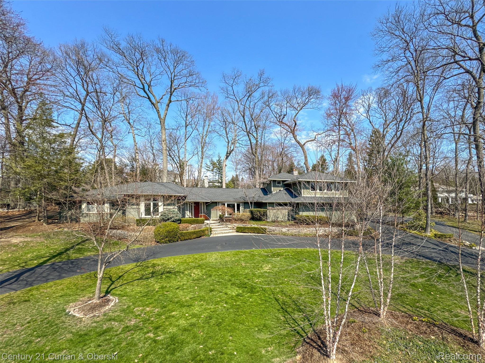 Bloomfield Hills, Michigan, 48301, United States, 4 Bedrooms Bedrooms, ,4 BathroomsBathrooms,Residential,For Sale,2035852