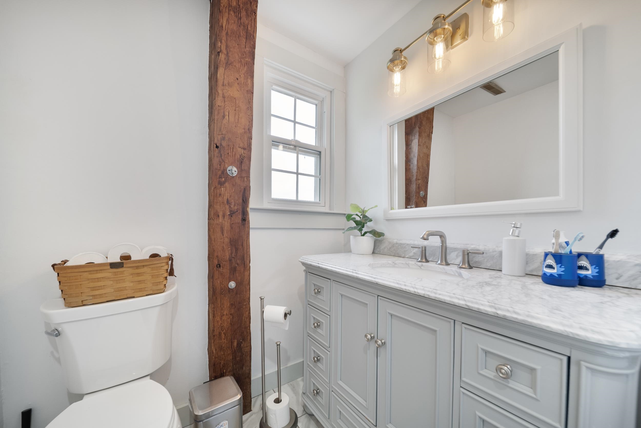 Francestown, New Hampshire, 03043, United States, 5 Bedrooms Bedrooms, ,4 BathroomsBathrooms,Residential,For Sale,1827172
