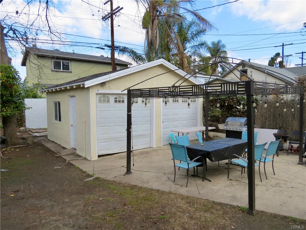 Los Angeles, California, 90044, United States, 3 Bedrooms Bedrooms, ,2 BathroomsBathrooms,Residential,For Sale,1899668