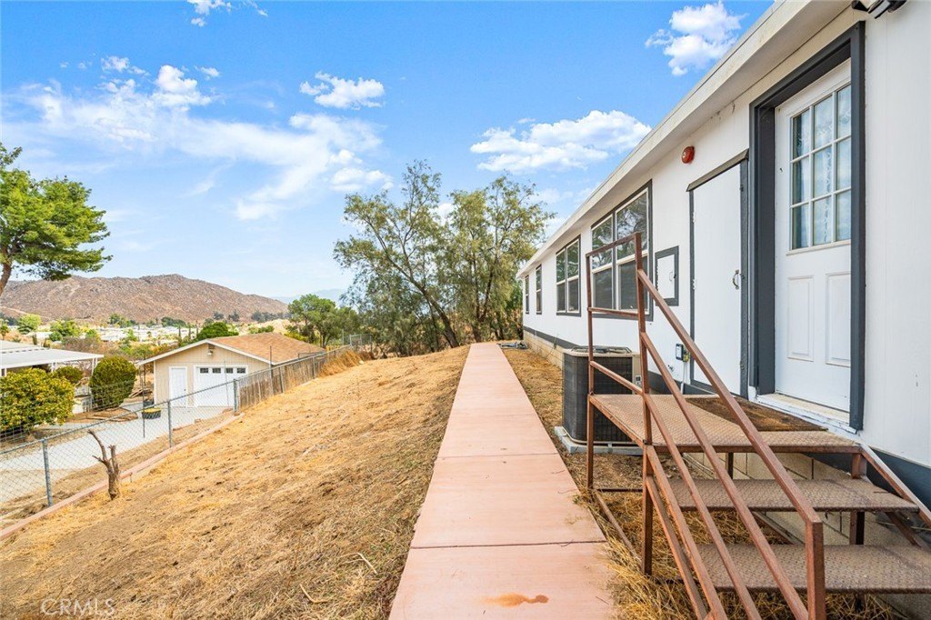 Hemet, California, 92545, United States, 6 Bedrooms Bedrooms, ,3 BathroomsBathrooms,Residential,For Sale,1937118
