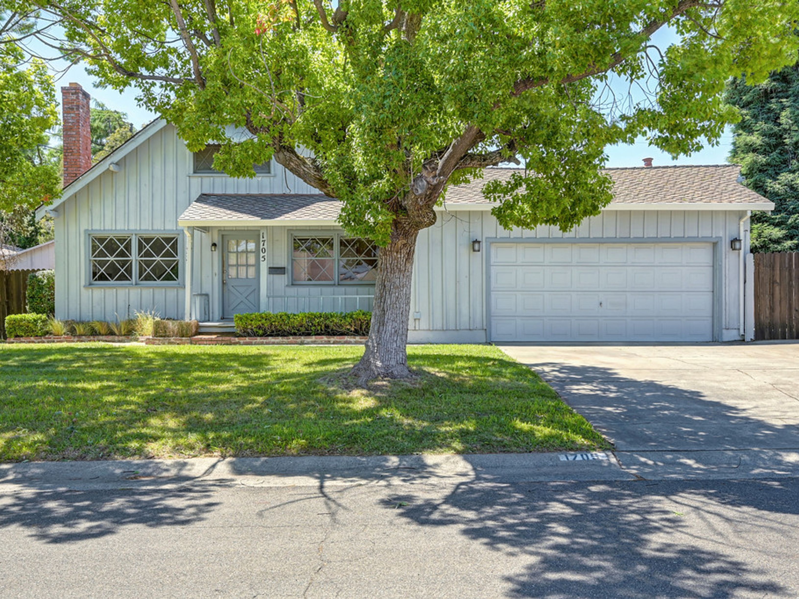  1705 Pluto Way, Sacramento, CA 95864 - 物件實景