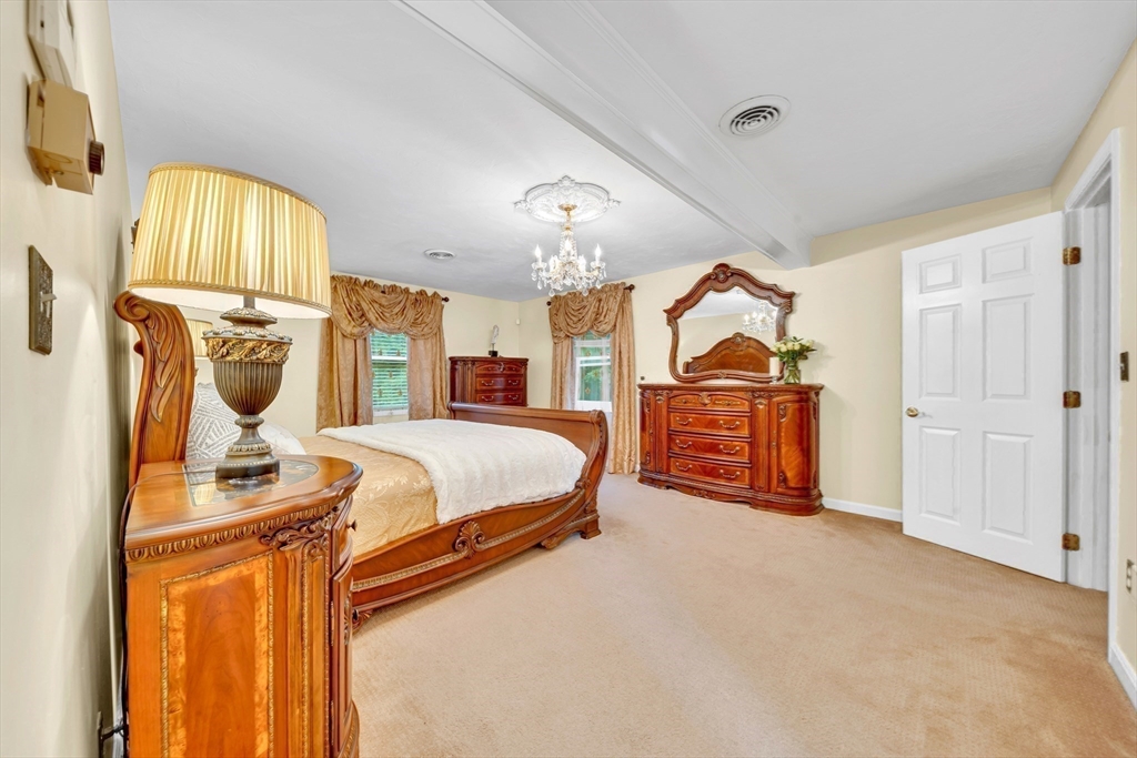 Mansfield, Massachusetts, 02048, United States, 4 Bedrooms Bedrooms, ,3 BathroomsBathrooms,Residential,For Sale,2001222