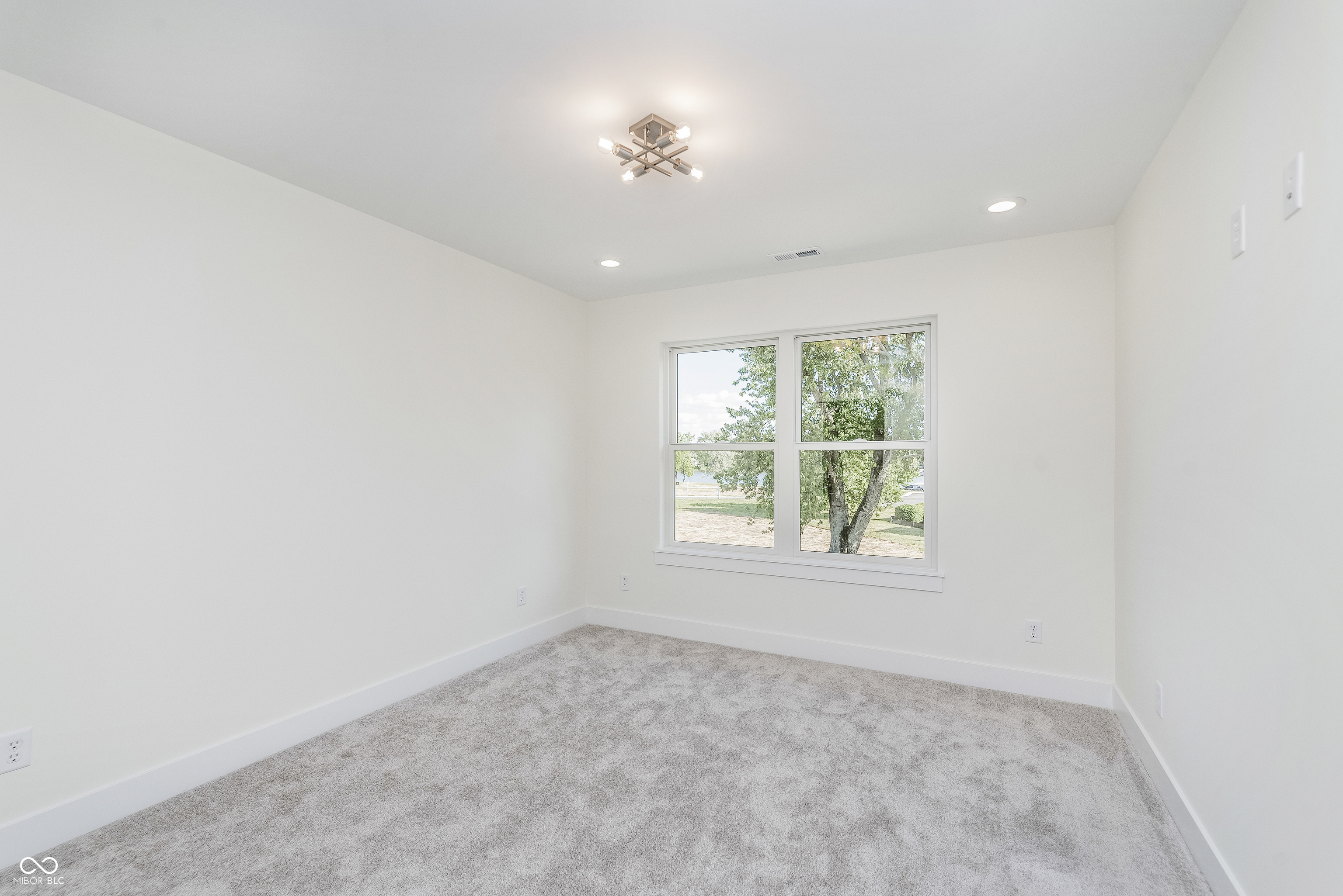 Noblesville, Indiana, 46062, United States, 3 Bedrooms Bedrooms, ,3 BathroomsBathrooms,Residential,For Sale,1881140