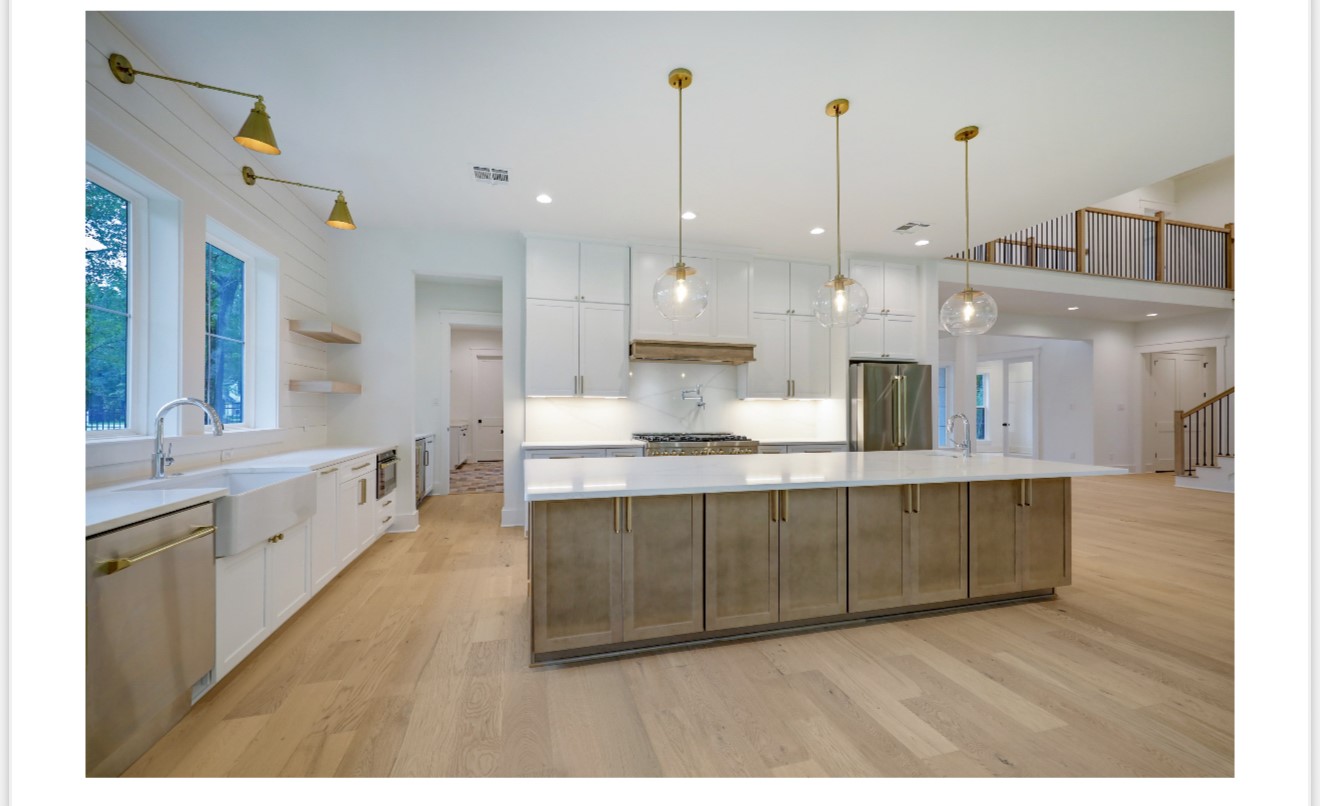 Houston, Texas, 77018, United States, 5 Bedrooms Bedrooms, ,5 BathroomsBathrooms,Residential,For Sale,1827825