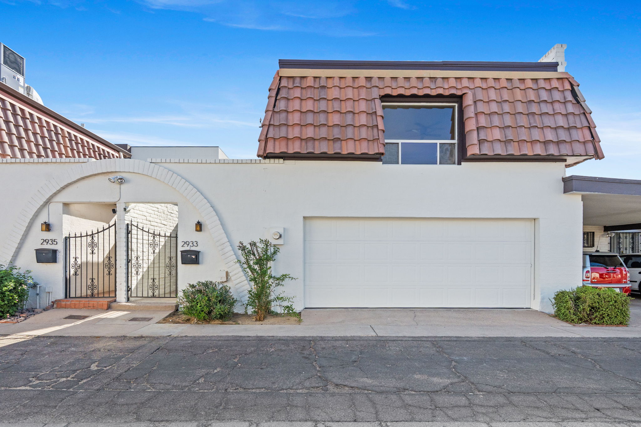  2933 N Casa Tomas Court  Phoenix, AZ - 物件實景