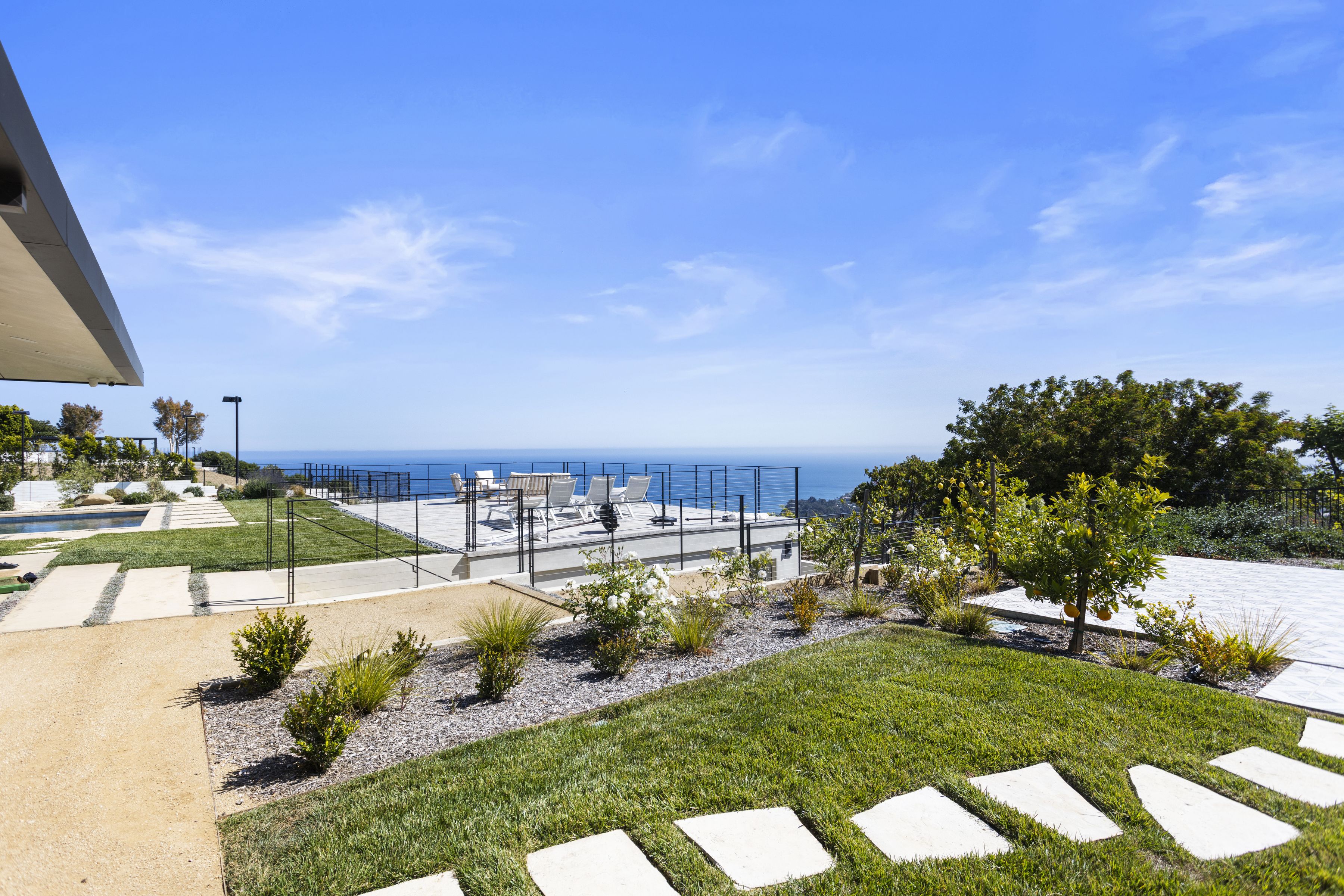  5837 Murphy Way - 物件實景