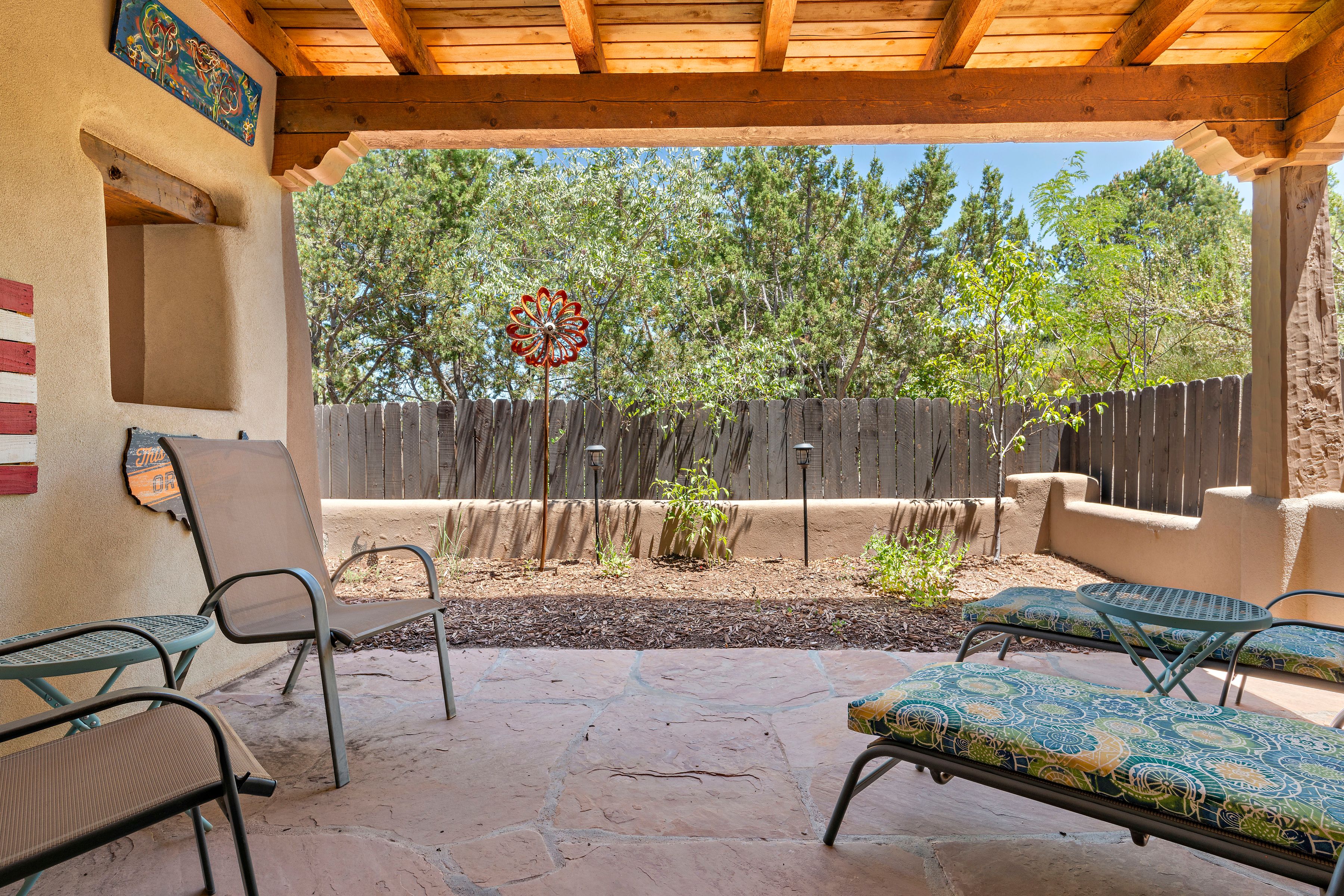  41 Sunflower - 物件實景