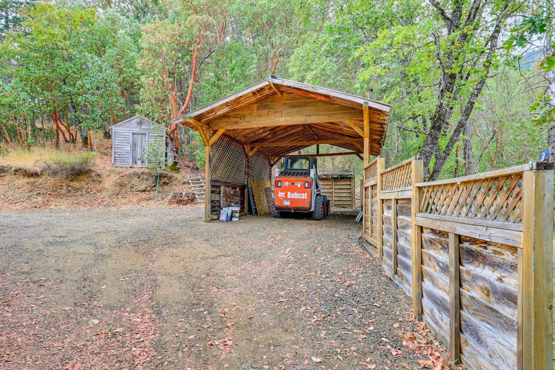  2590 Siskiyou Highway Ashland, OR 97520 - 物件實景