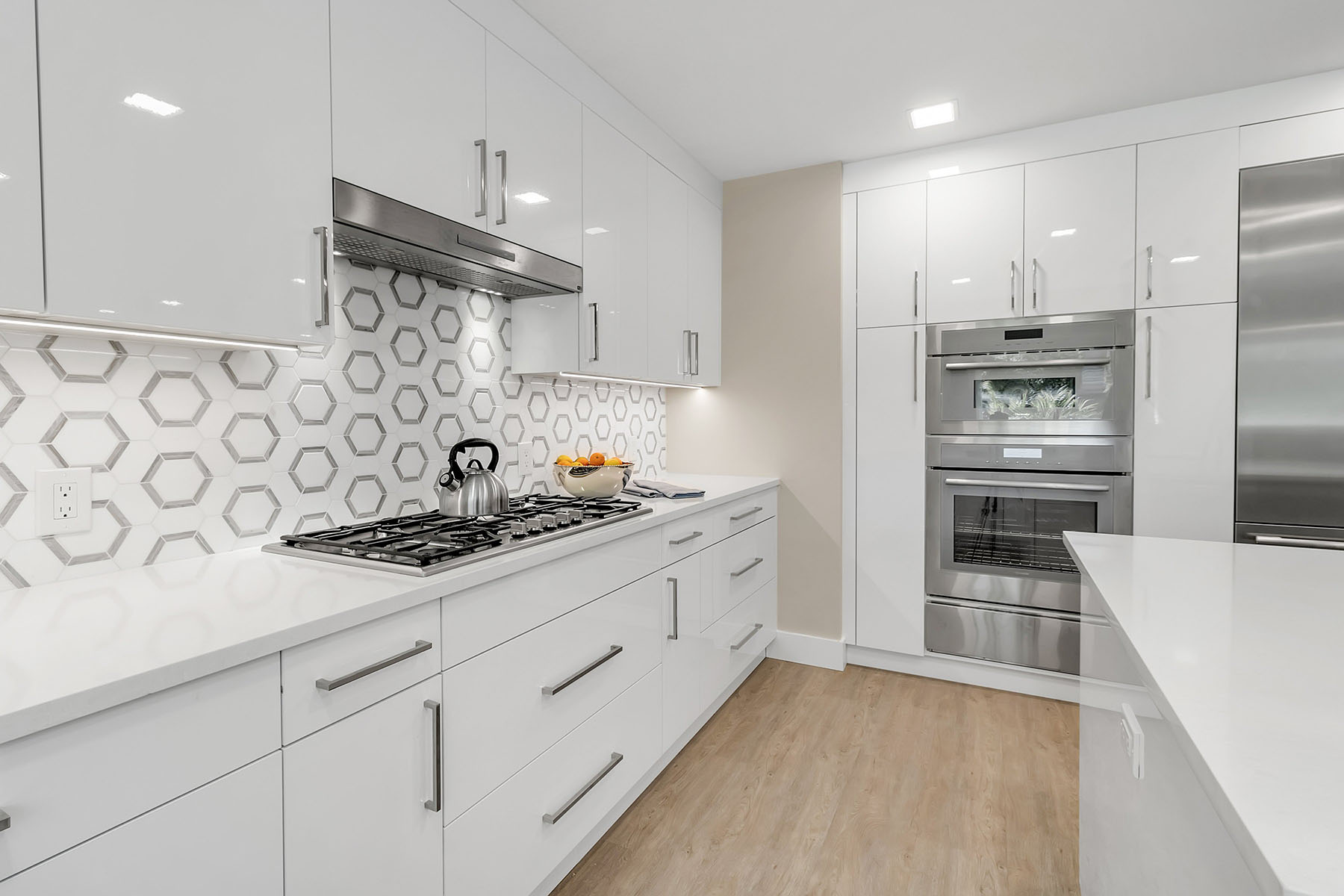  JOHNSON ESTATES - 物件實景