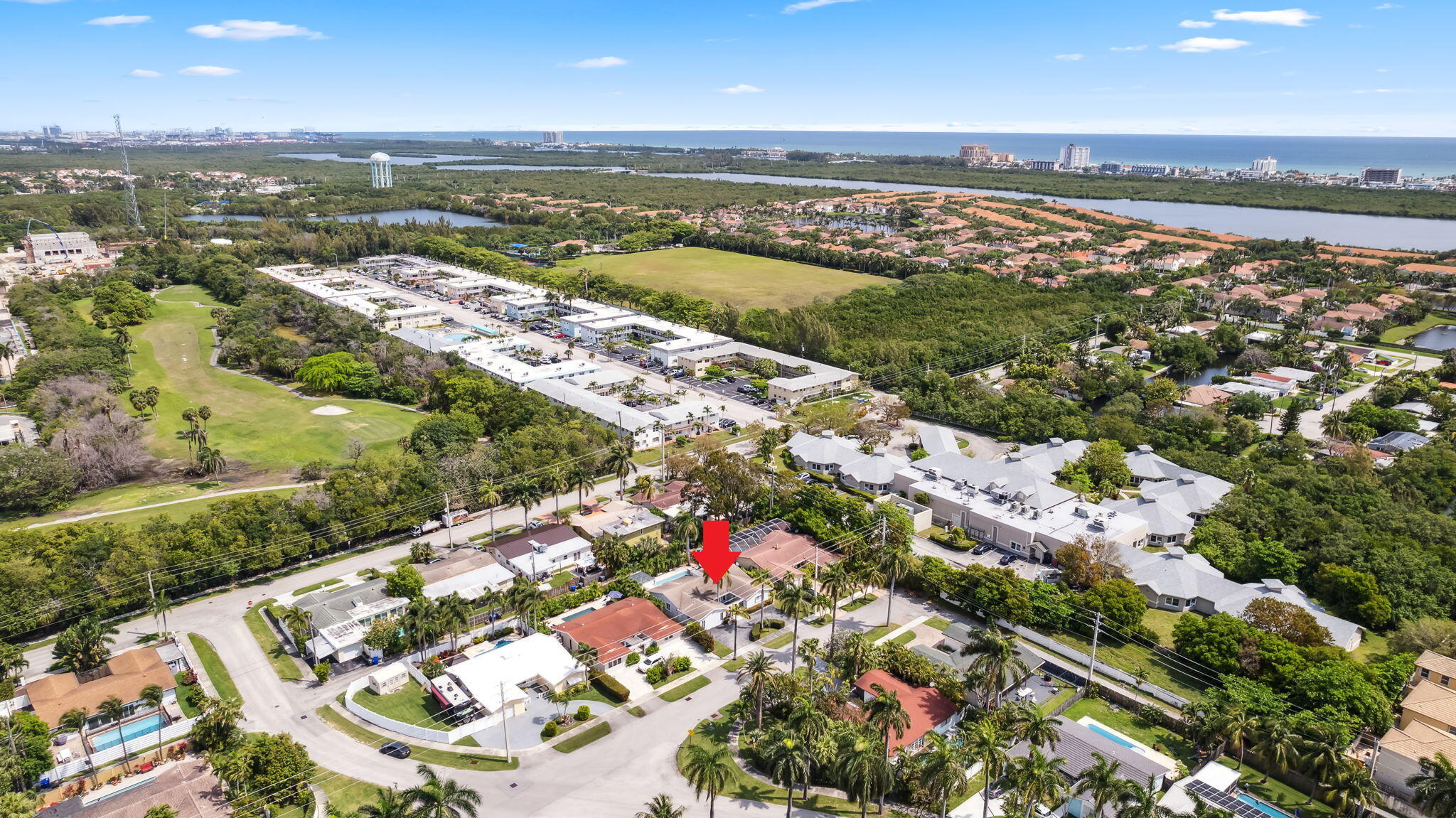 Hollywood, Florida, 33019, United States, 4 Bedrooms Bedrooms, ,3 BathroomsBathrooms,Residential,For Sale,1934699