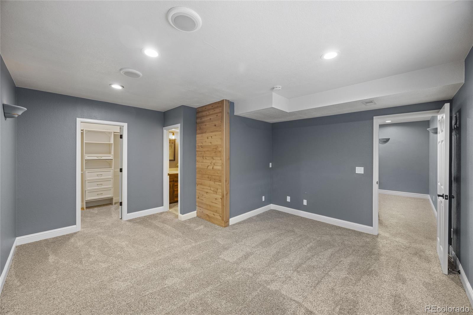 Littleton, Colorado, 80125, United States, 4 Bedrooms Bedrooms, ,1 BathroomBathrooms,Residential,For Sale,1958301
