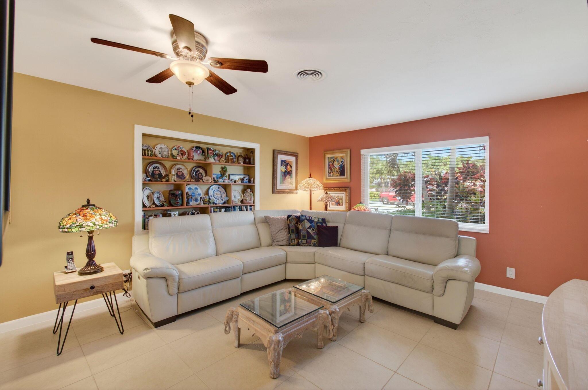 Boynton Beach, Florida, 33426, United States, 3 Bedrooms Bedrooms, ,2 BathroomsBathrooms,Residential,For Sale,2005438