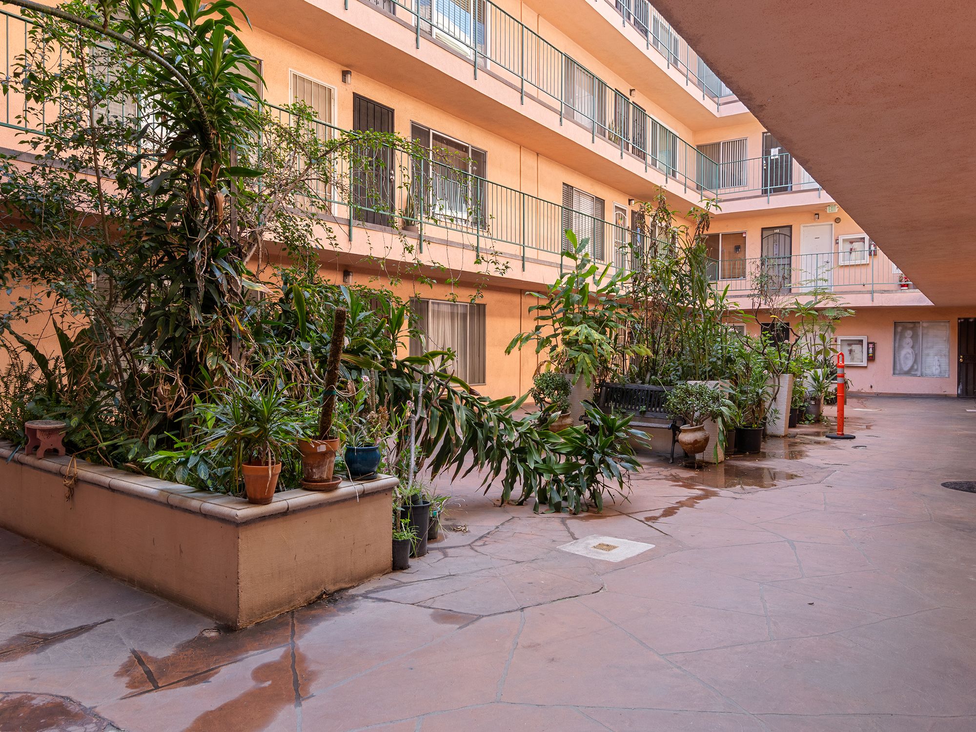  335 Cedar Avenue #412, Long Beach, CA 90802 - 物件實景