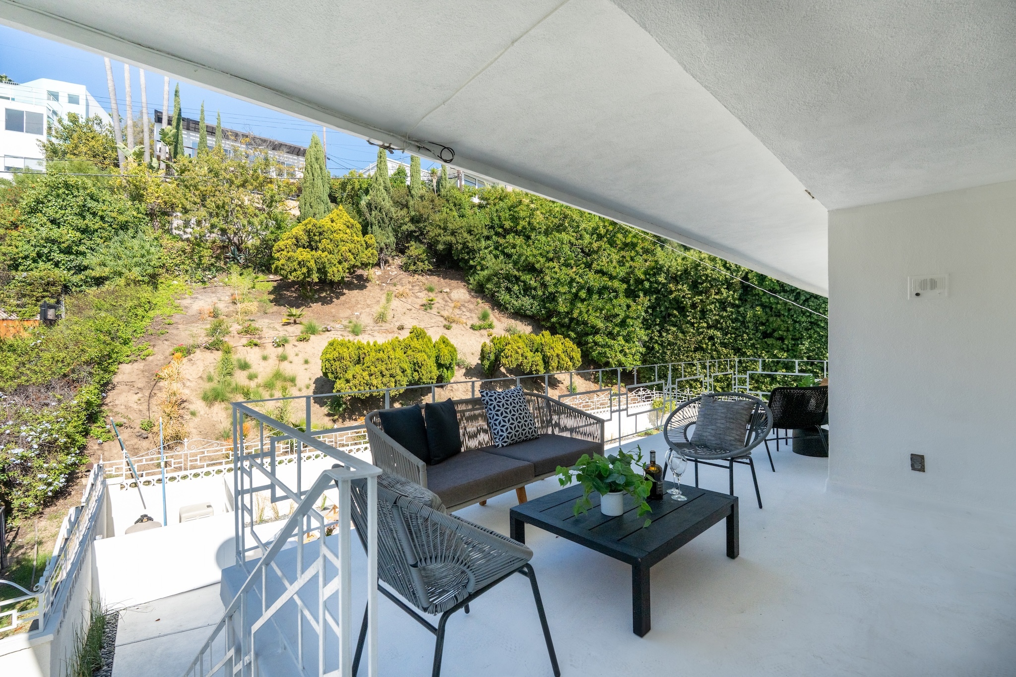 4799 Bonvue Ave - 物件實景