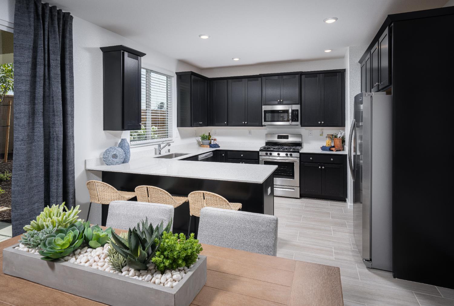 Sacramento, California, 95829, United States, 3 Bedrooms Bedrooms, ,3 BathroomsBathrooms,Residential,For Sale,1933328