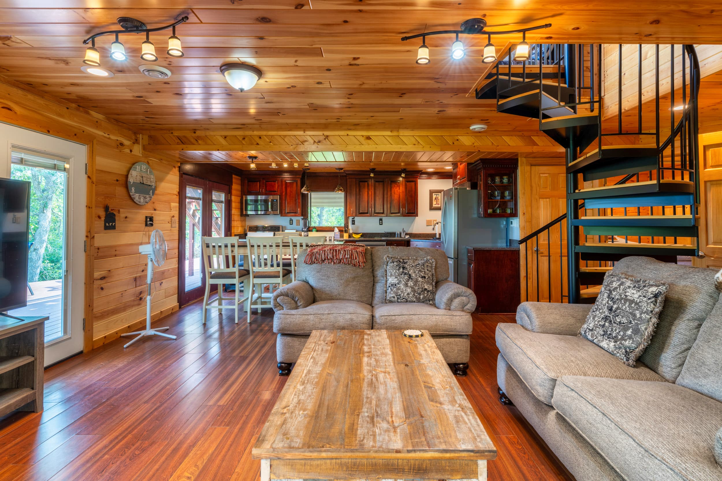 Bemidji, Minnesota, 56601, United States, 2 Bedrooms Bedrooms, ,Residential,For Sale,1930513