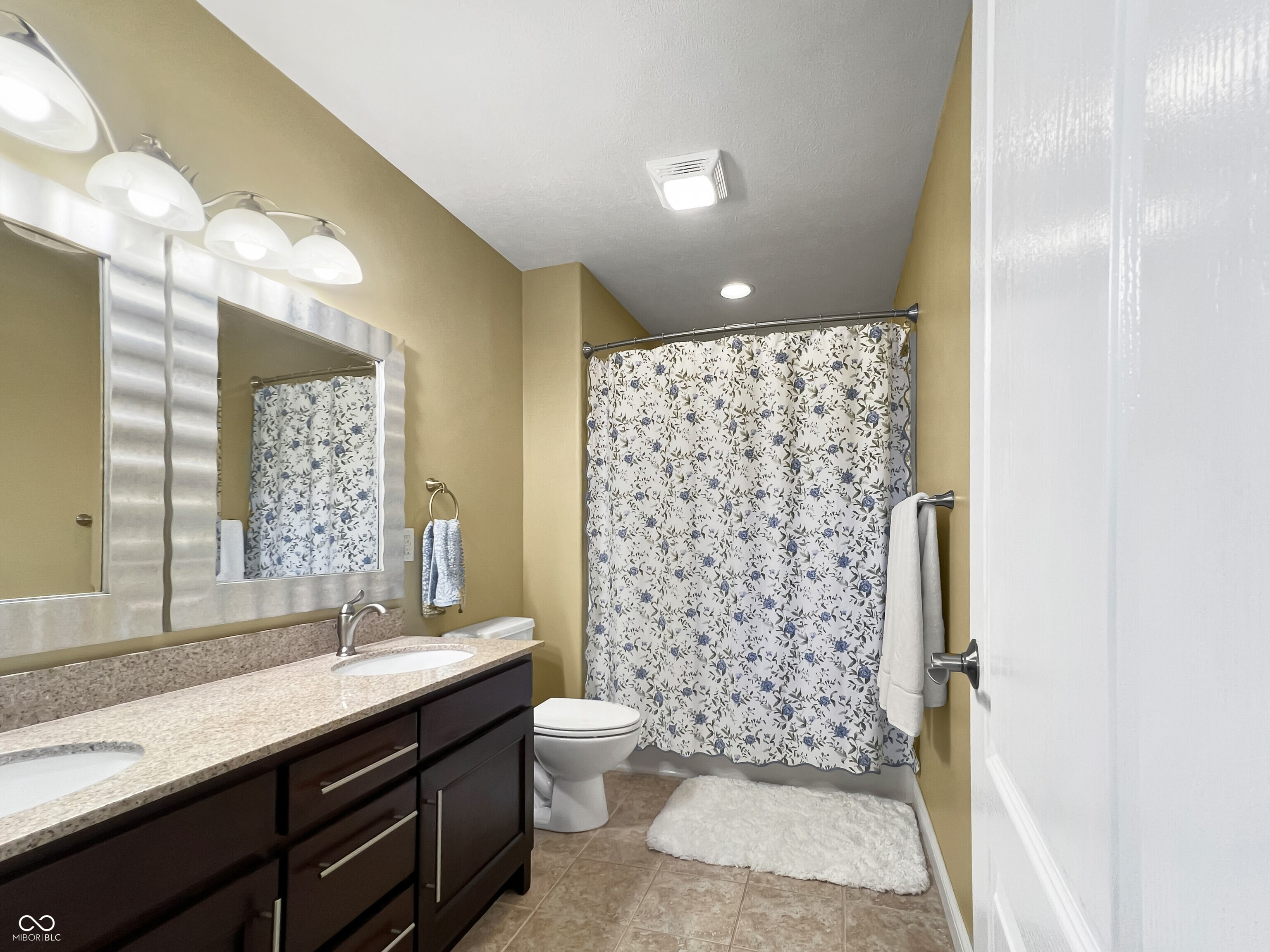 Columbus, Indiana, 47201, United States, 5 Bedrooms Bedrooms, ,4 BathroomsBathrooms,Residential,For Sale,2048800