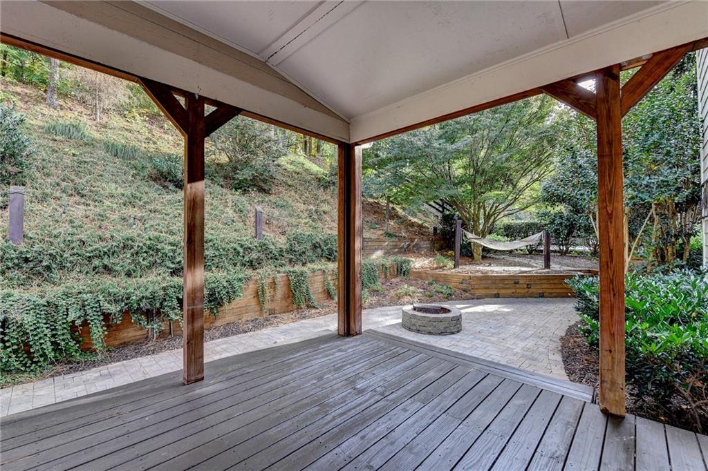 Canton, Georgia, 30115, United States, 6 Bedrooms Bedrooms, ,5 BathroomsBathrooms,Residential,For Sale,1975820