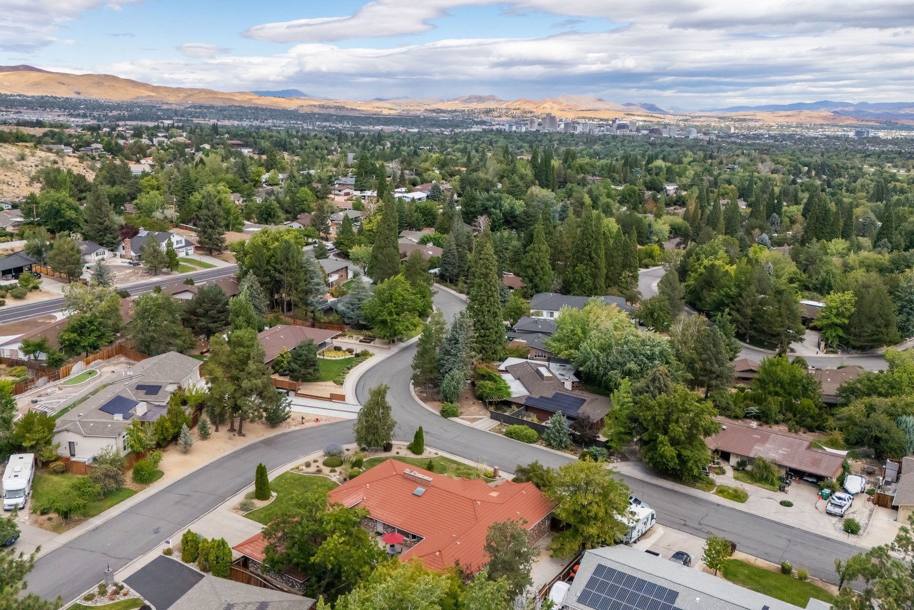  RARE SKYLINE HEIGHTS OPPORTUNITY  6,024 SF BRICK HOME ON .38 ACRE  NO HOA - 物件實景