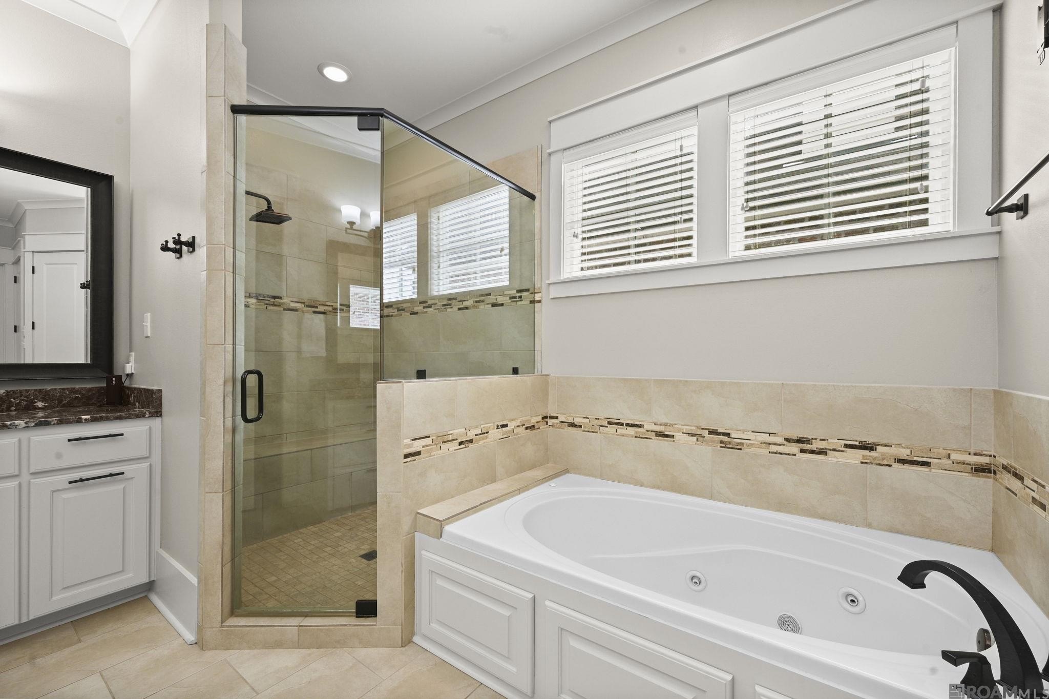 Baton Rouge, Louisiana, 70810, United States, 4 Bedrooms Bedrooms, ,4 BathroomsBathrooms,Residential,For Sale,2005537