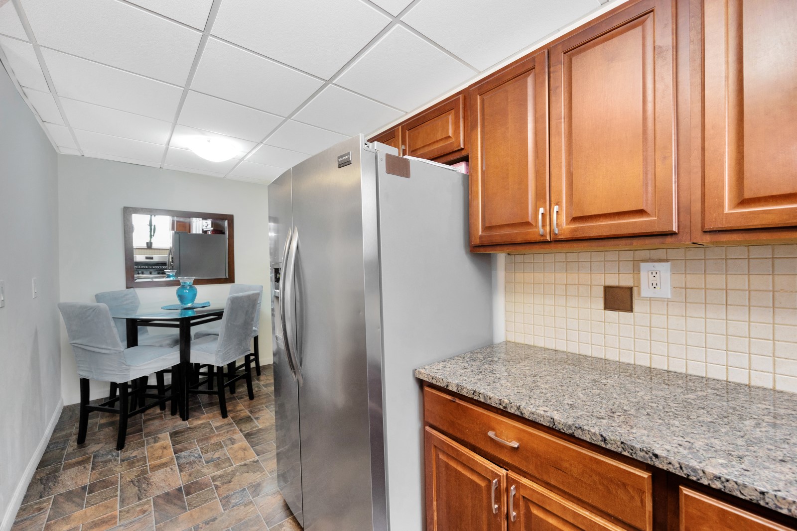 Middle Village, New York, 11379, United States, 4 Bedrooms Bedrooms, ,3 BathroomsBathrooms,Residential,For Sale,1827631