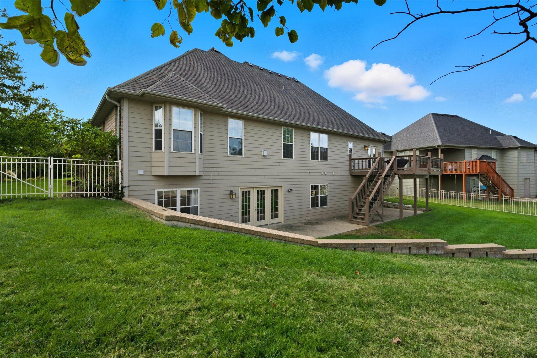 COLUMBIA, Missouri, 65203, United States, 4 Bedrooms Bedrooms, ,6 BathroomsBathrooms,Residential,For Sale,2013236