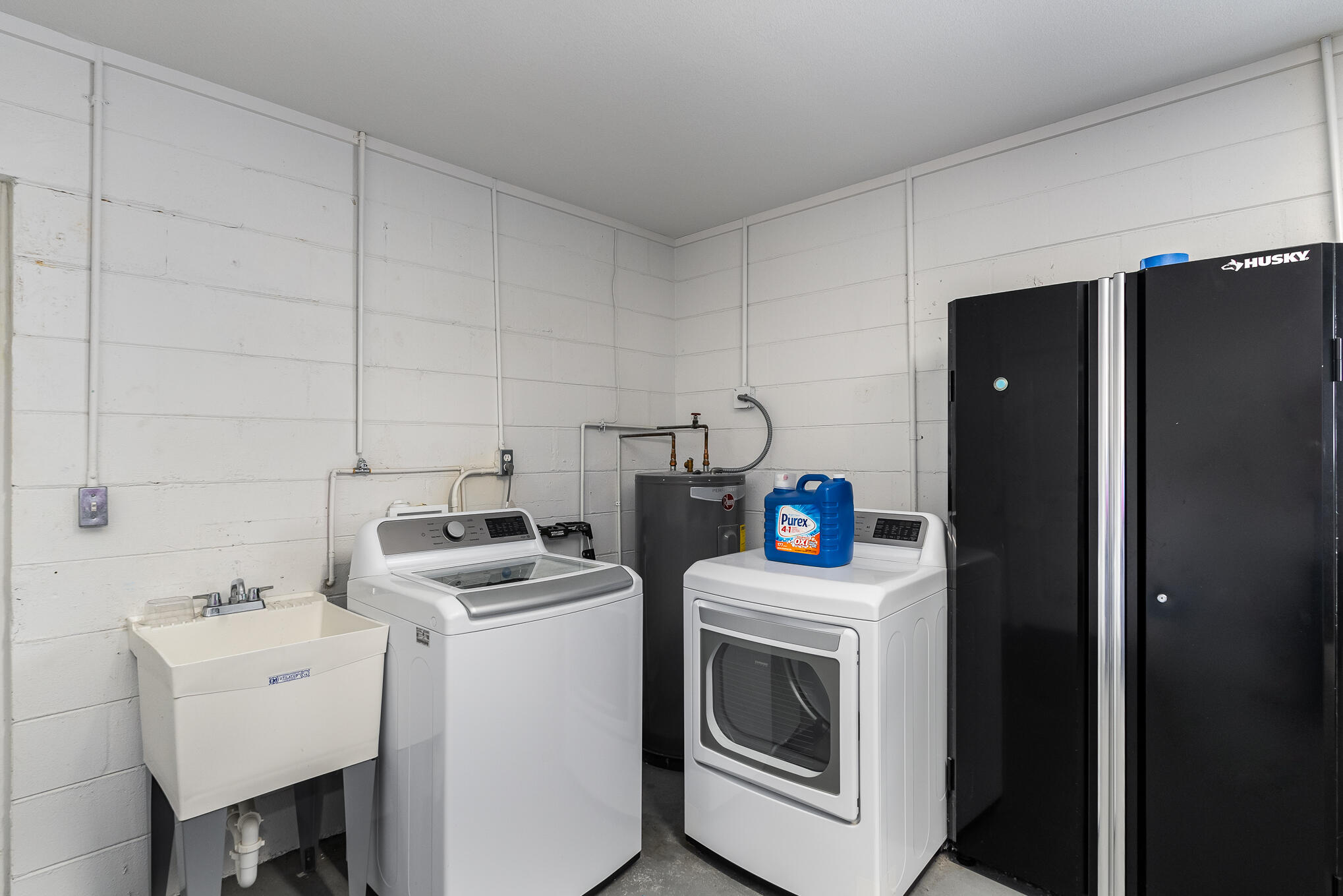 Cocoa Beach, Florida, 32931, United States, 3 Bedrooms Bedrooms, ,2 BathroomsBathrooms,Residential,For Sale,1870691