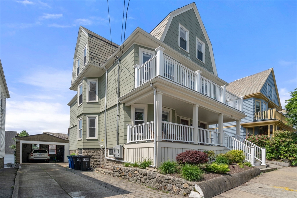 Somerville, Massachusetts, 02144, United States, 3 Bedrooms Bedrooms, ,3 BathroomsBathrooms,Residential,For Sale,1940459