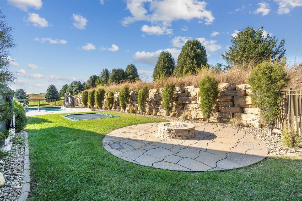 Vinton, Iowa, 52349, United States, 5 Bedrooms Bedrooms, ,3 BathroomsBathrooms,Residential,For Sale,1979270