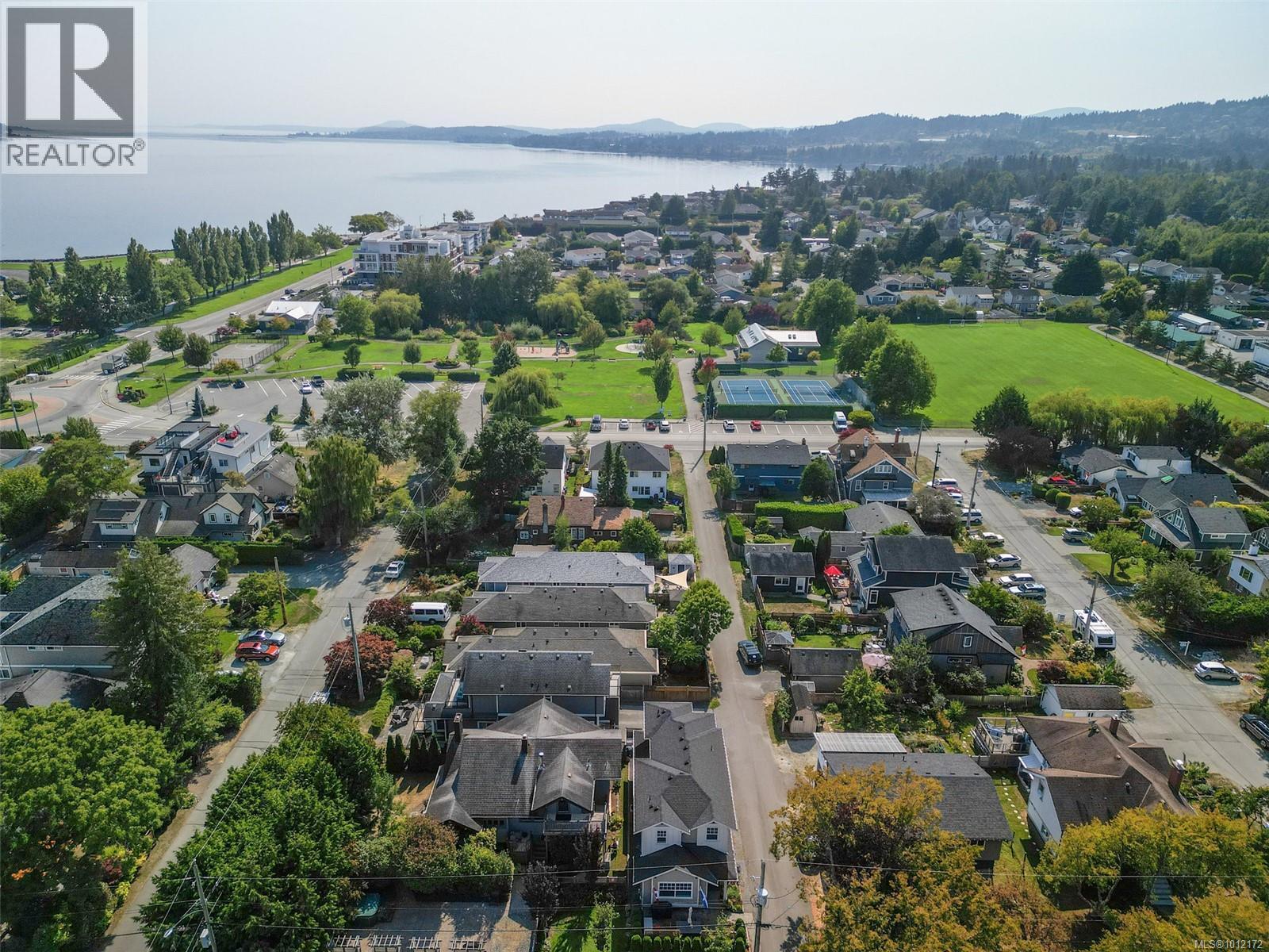 SIDNEY, British Columbia, V8L 2W2, CA, 5 Bedrooms Bedrooms, ,5 BathroomsBathrooms,Residential,For Sale,1949538