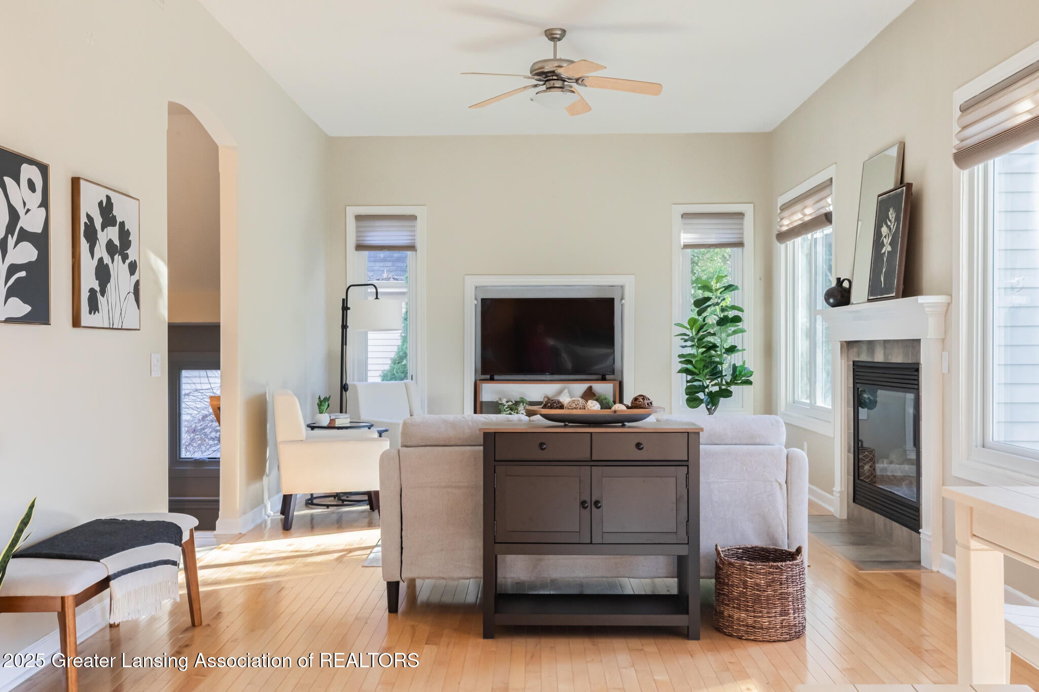 East Lansing, Michigan, 48823, United States, 5 Bedrooms Bedrooms, ,3 BathroomsBathrooms,Residential,For Sale,1991518