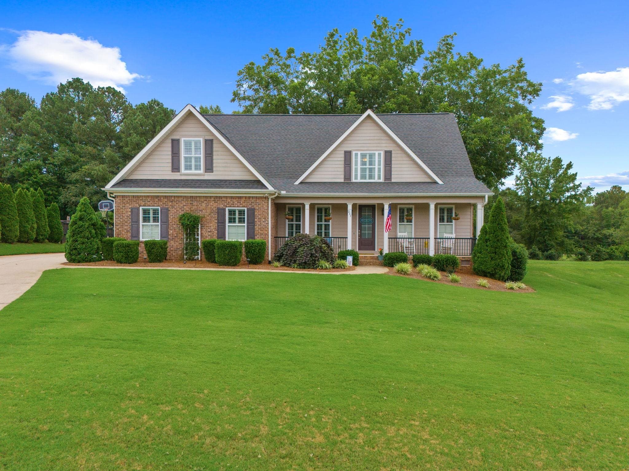 Inman, South Carolina, 29349, United States, 4 Bedrooms Bedrooms, ,3 BathroomsBathrooms,Residential,For Sale,1922951