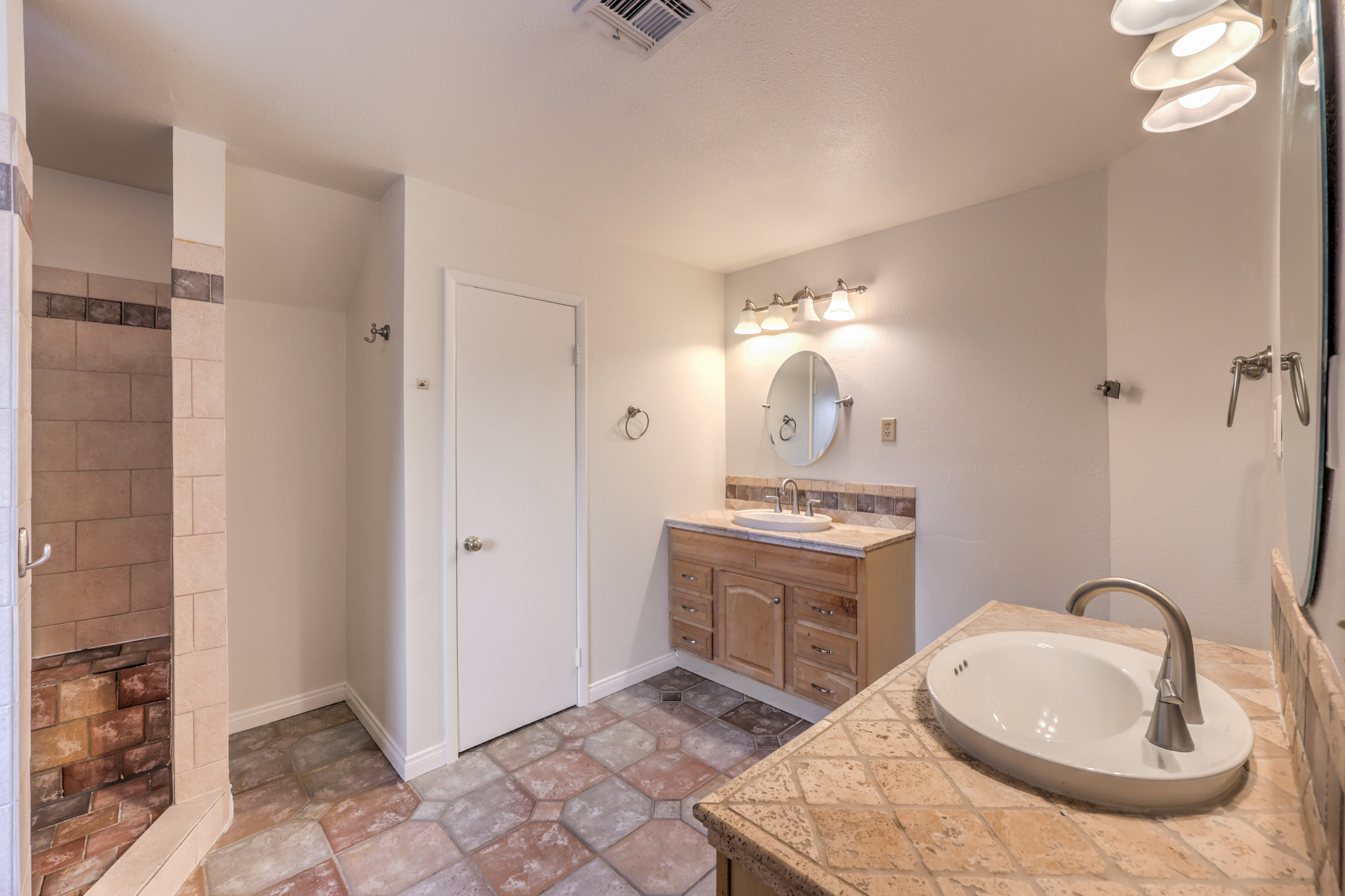  New to Market - 物件實景